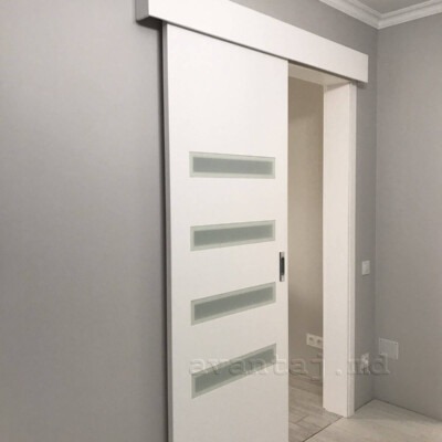 Uși glisante la comanda