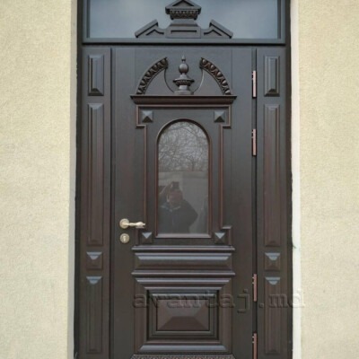 Uși din lemn de mahon Chisinau